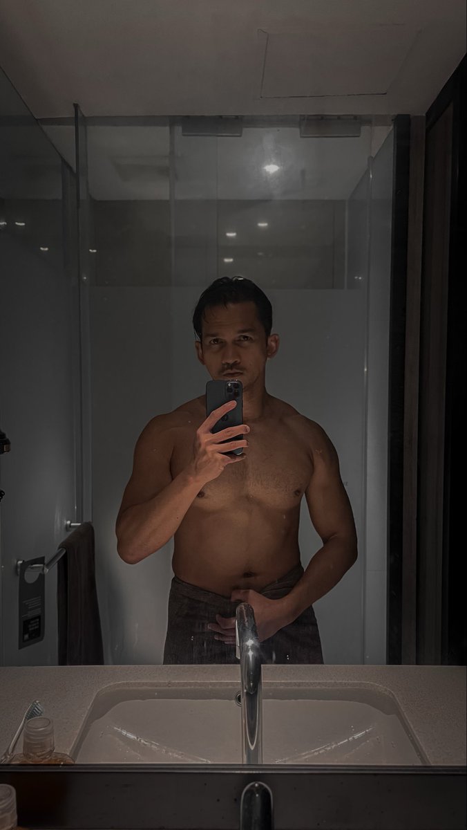 nicezam 🇲🇾 tweet media