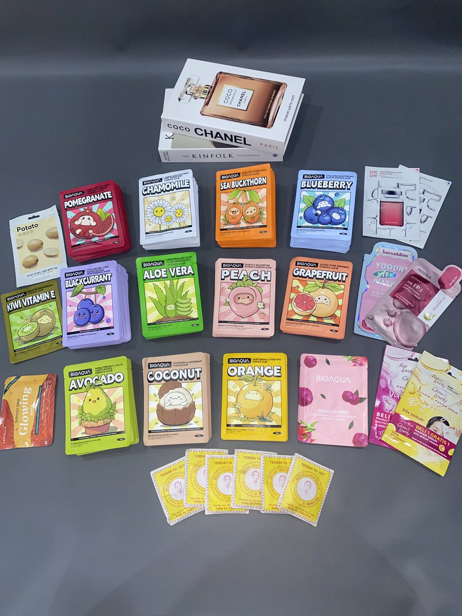 naya store tweet media