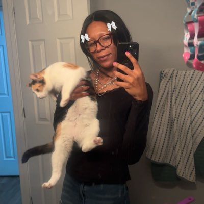 junie patooter tweet media