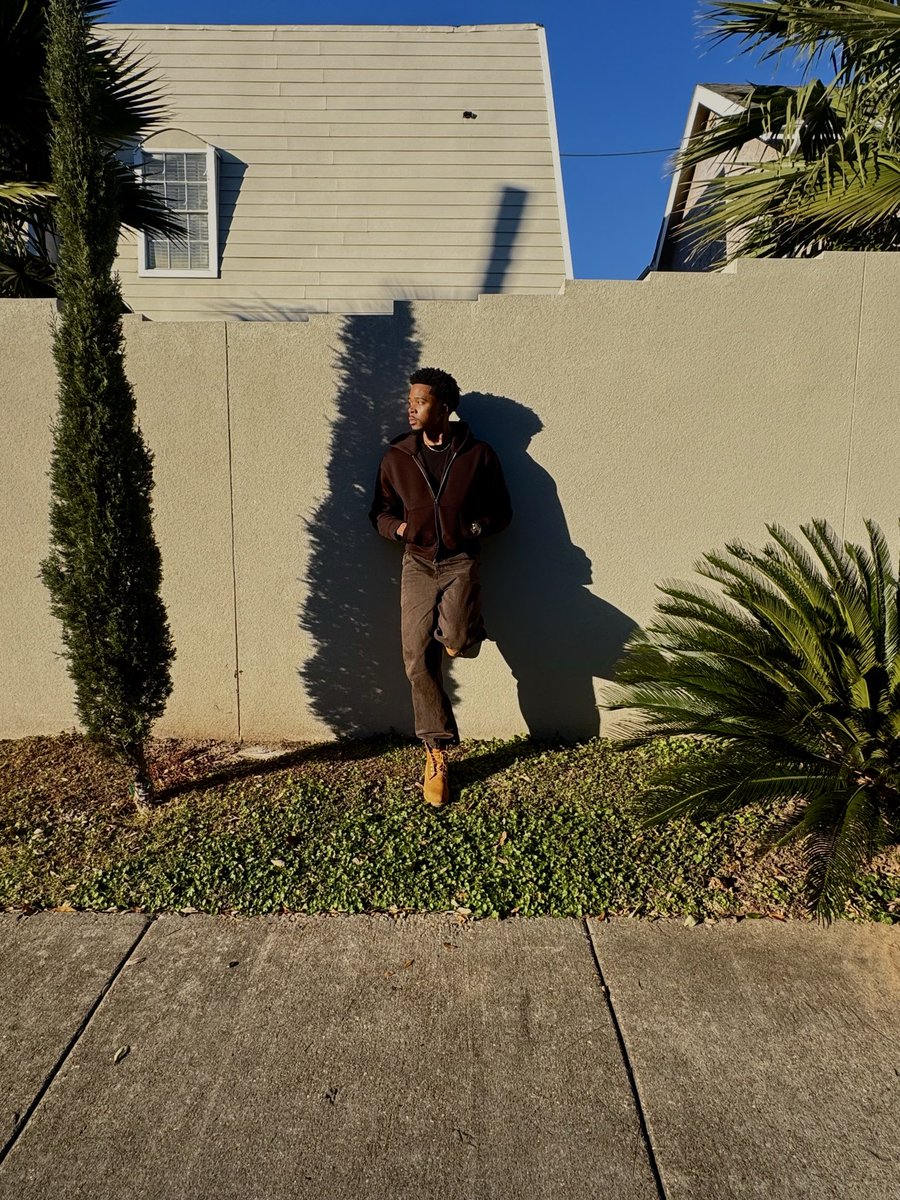 𝔻𝕖𝕧𝕚𝕠𝕟 :) tweet media