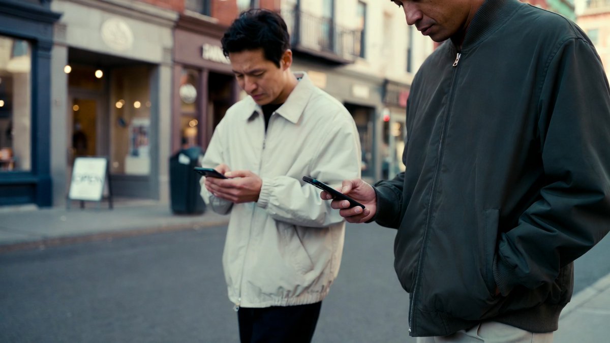 El precio es el que es: fibra +  2 líneas móviles 25,95 €/mes y no, no sube a los 6 meses.
Sin truco, sin trampa, sin asteriscos escondidos.
Aquí no teneos ofertas, tenemos precio real.
¿Te animas a cambiarte con gente que no te va a timar? Escríbenos ya. 📷 623 333 353
#fbra