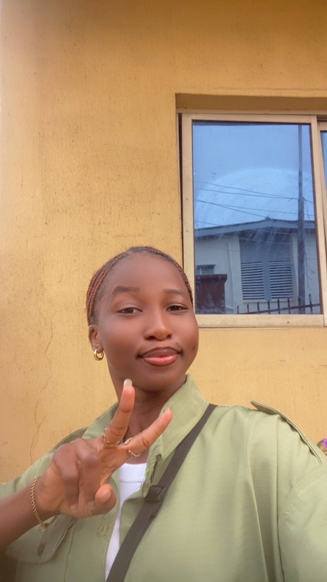 BlessingKolapo1's tweet photo. There’s more to me than chart and setup.

Still growing. still learning. still showing up. Not just with trading but in life.

The work nobody sees, make your results undeniable.

To every trader balancing purpose with pressure, I hope to see you win. 

Happy new month!✨ https://t.co/oVqt43D3DX