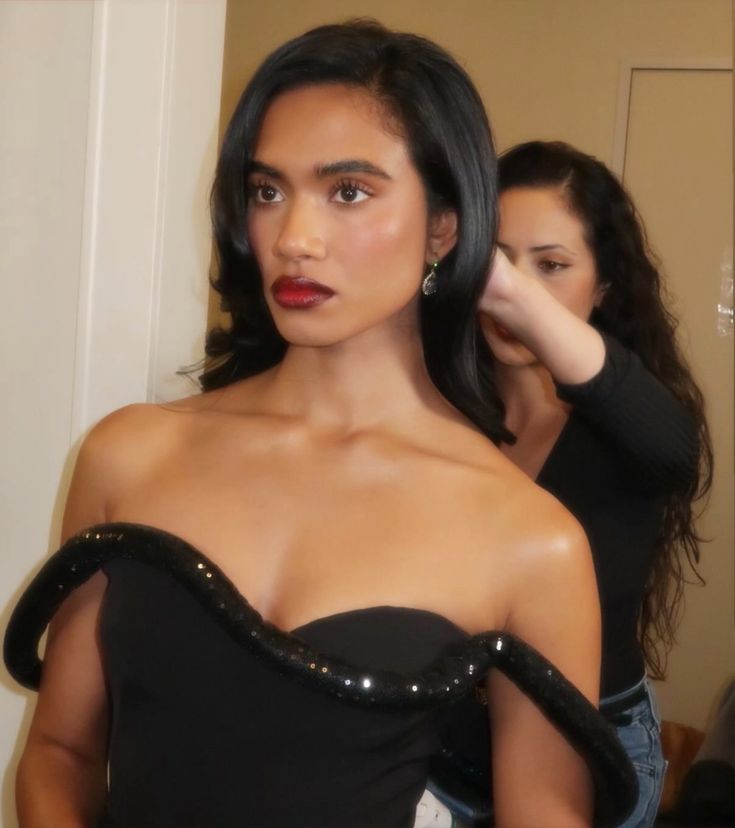frenchpigtail's tweet photo. this supriya look #serves https://t.co/cMXaKbgUEO