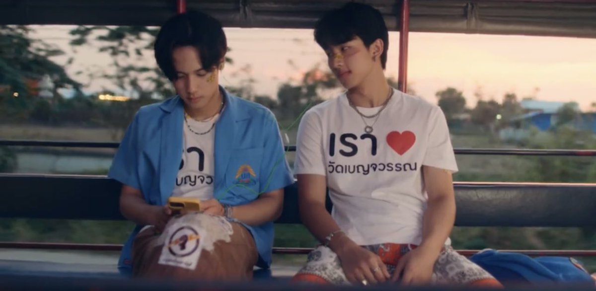 naneng_jaa's tweet photo. ถามหน่อย สิ่งนี้ขายมั้ย55555555555

#MuTeLuvLoveMeIfYouSwear 
#surfjava #swensurf #javabh https://t.co/IDbXF2LsHy