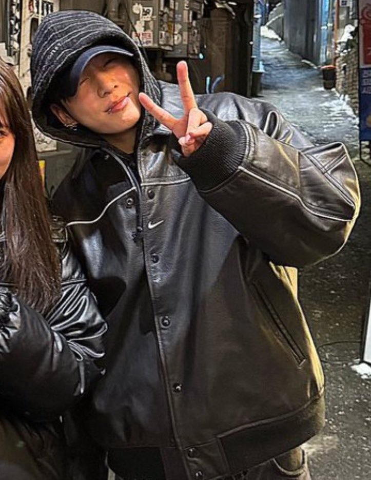 CAN SOMEONE TELL ME WHAT TO DO ABOUT THIS