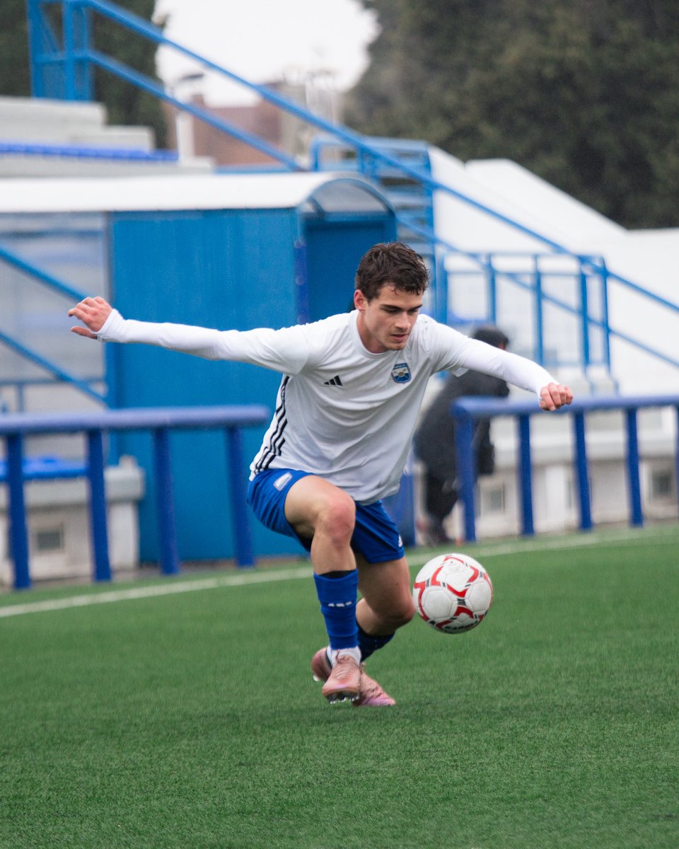 VallecasCF's tweet photo. La 𝐕𝐈𝐂𝐓𝐎𝐑𝐈𝐀 del fin de semana del 𝐕𝐀𝐋𝐋𝐄𝐂𝐀𝐒 𝐂.𝐅. en imágenes 📸

#VamosVallecas #VallecasUnido 🔵⚪ https://t.co/6HYDr3hk7U