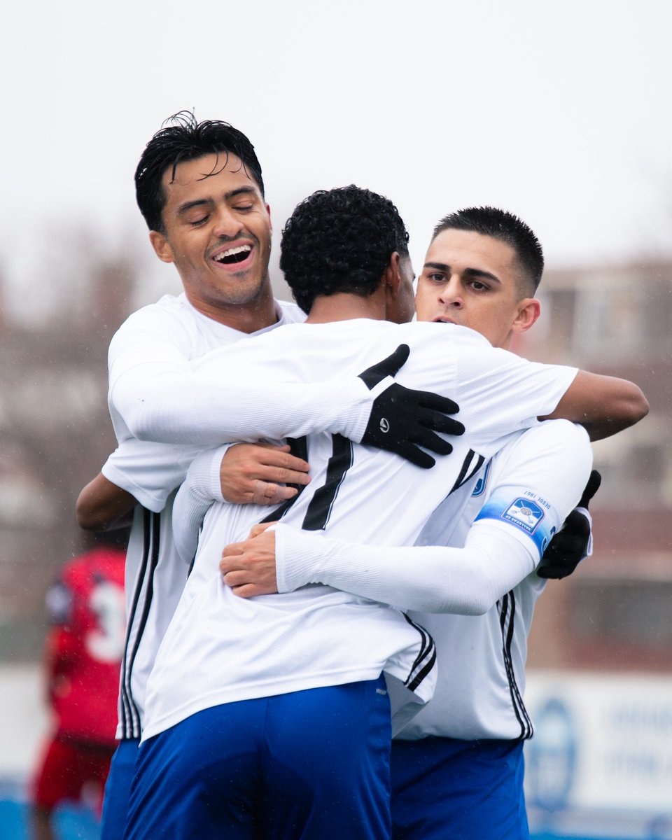 VallecasCF's tweet photo. La 𝐕𝐈𝐂𝐓𝐎𝐑𝐈𝐀 del fin de semana del 𝐕𝐀𝐋𝐋𝐄𝐂𝐀𝐒 𝐂.𝐅. en imágenes 📸

#VamosVallecas #VallecasUnido 🔵⚪ https://t.co/6HYDr3hk7U