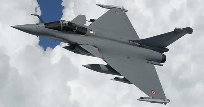 [Bild: HAKXe5ubAAA7RV4?format=jpg&name=small]