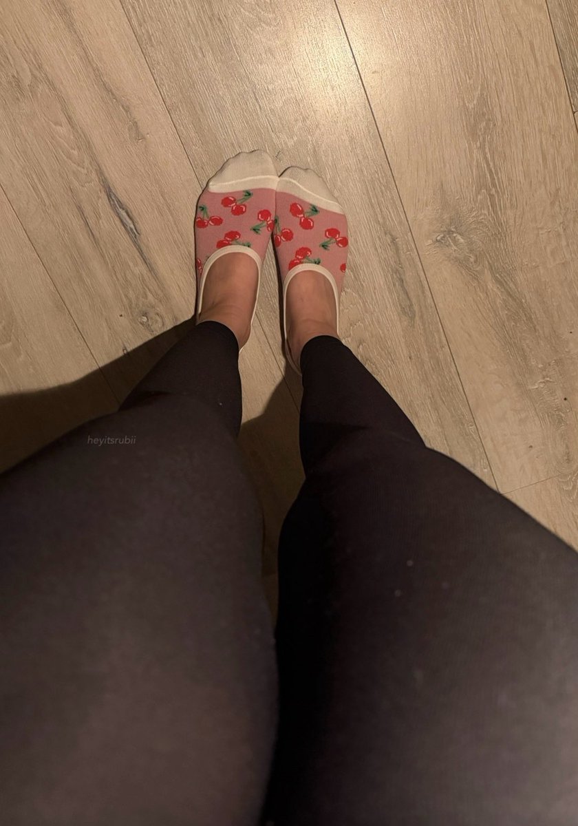 ༺RubÍ༻ tweet media