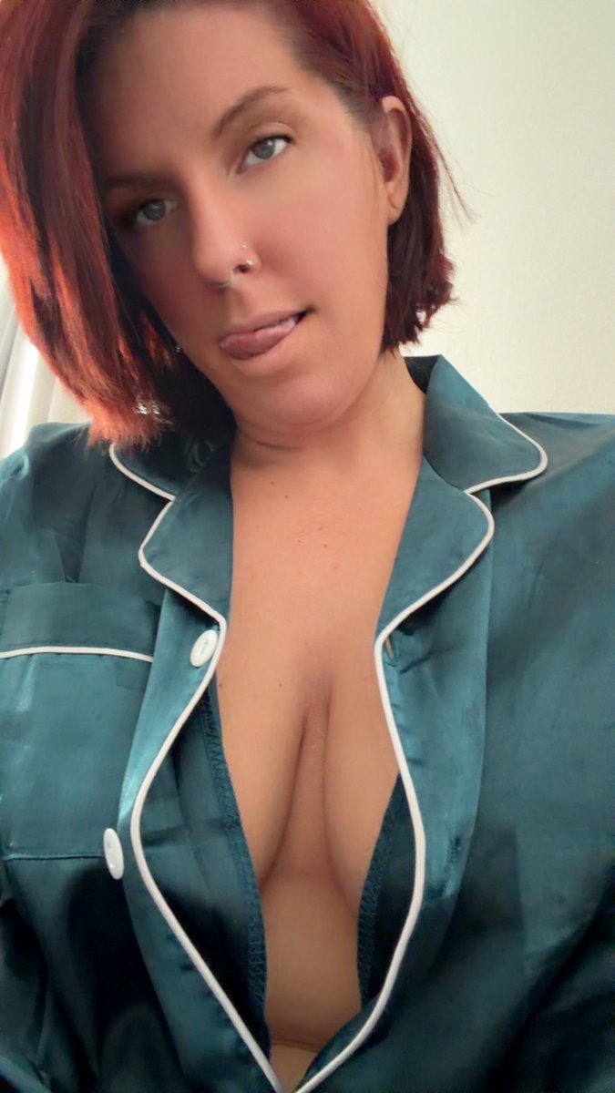 GoddessPayMe666's tweet photo. Feet pics-$30
Dirty panties-$60
Dirty socks-$45
And I’ll do anything for the right price….
Looking for a dirty little cocked piggy to give me all there money as well…
DM me… https://t.co/z6oMTkU3q4