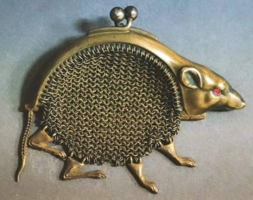 Rat coin purse from the 1900s.