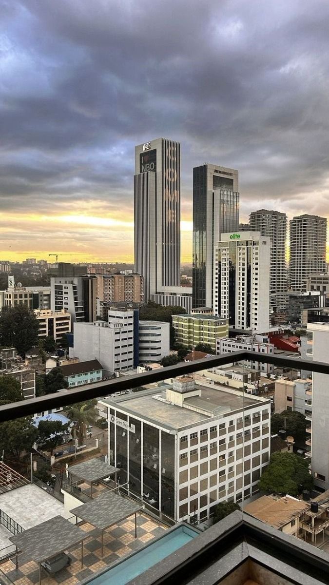 LeftieBlacks's tweet photo. @zoomafrika1 Remember this is not the CBD, Westlands. 
Nairobi 🔥 https://t.co/C67NsZ3WkD