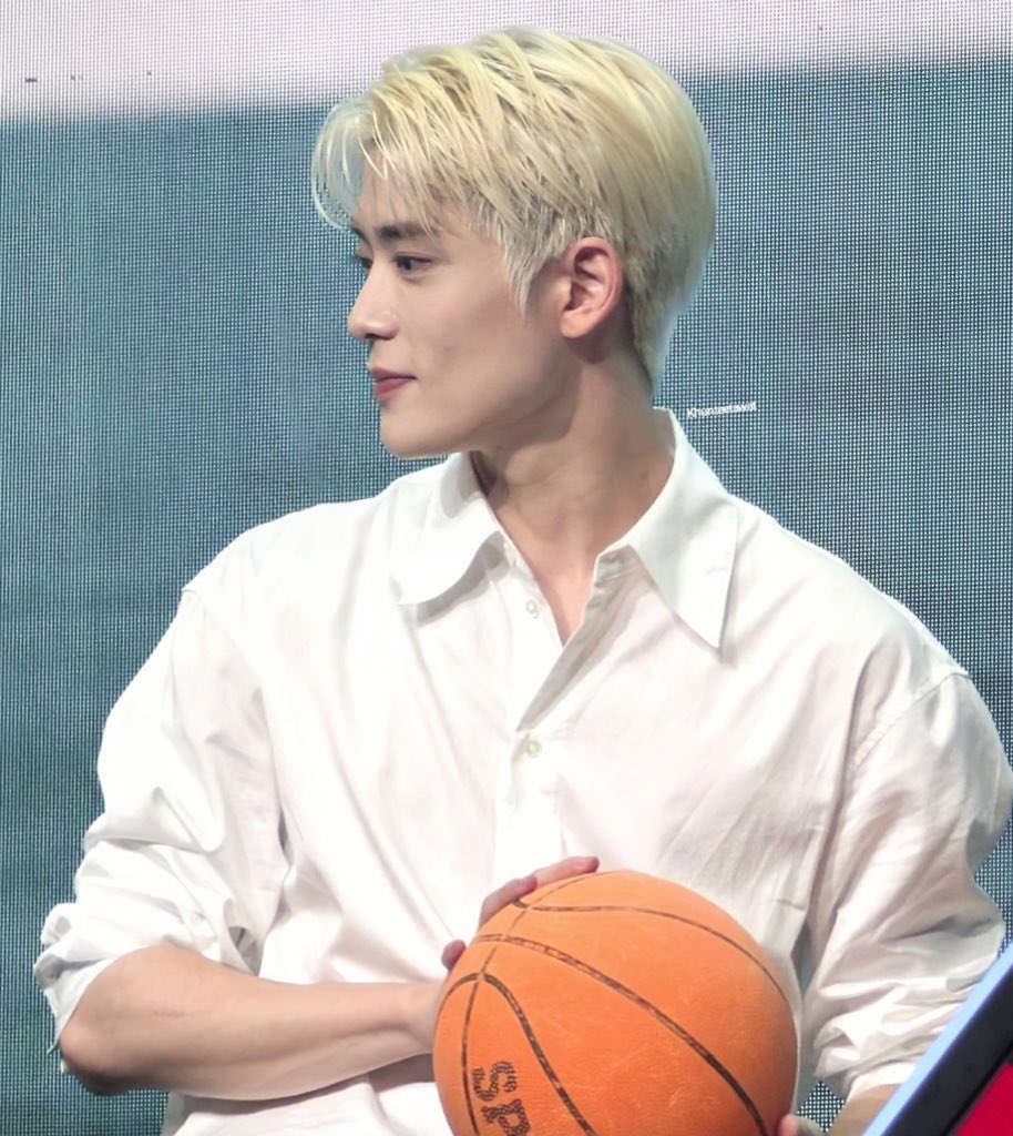 my_jayyuno's tweet image. จะขาดคนนิ้ไปได้ยังไงน้อ เป็นลูกคนเดียวที่ไม่ได้หล่ออย่างเดียวอะ แจฮยอนบุคลิกภายนอกฮีคือดูดีมากมีเสน่ห์ทุกการขยับตัว มีความ sex appeal สูงปี๊ด ทำไรมานน่ามองไปหมด คนที่หล่อยันภาคปฏิบัติมีอยู่จิง ㅠㅡㅠㅡㅠ🫶🏻🫶🏻