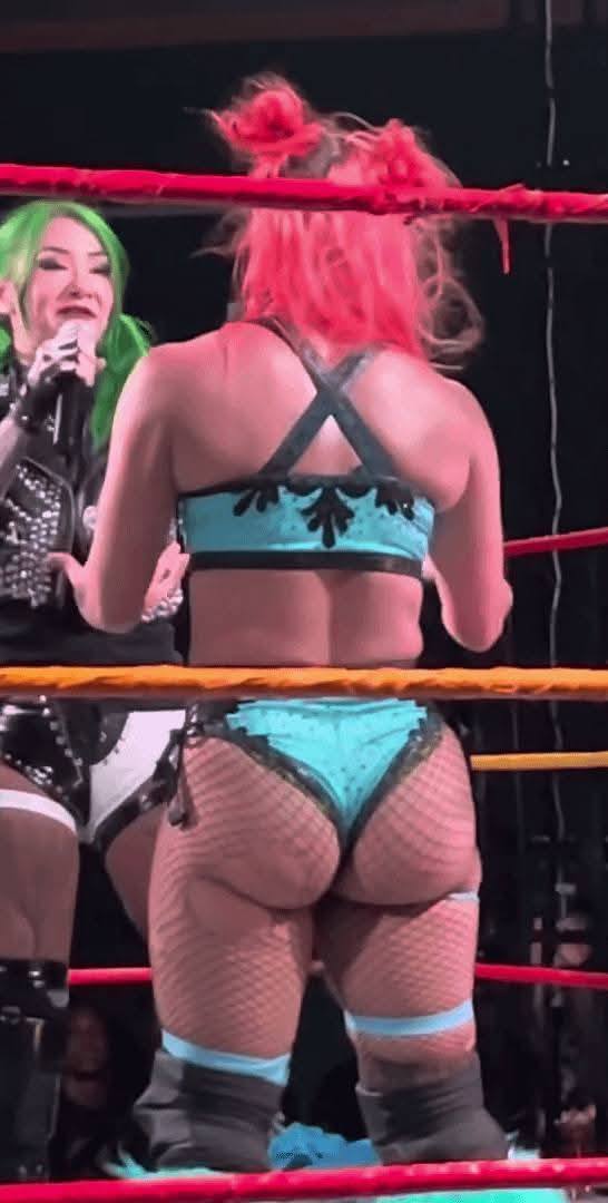 jerk_to_divas's tweet image. :(