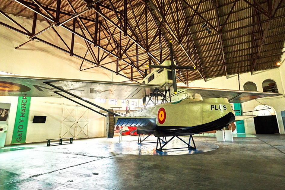 ✈️ Este 2026 se cumplen 100 años del vuelo del Plus Ultra, la histórica travesía aérea que unió España y Argentina en 1926. El hidroavión, protagonista de esta hazaña, se exhibe en el Museo Udaondo de Luján, donde habrá actividades conmemorativas durante febrero.