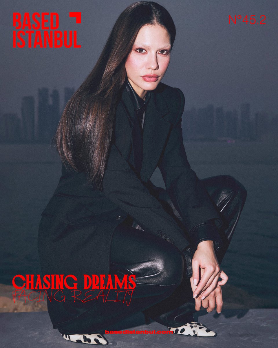 وضعية تصوير غير تقليدية للفنانة ديميت أوزديمير