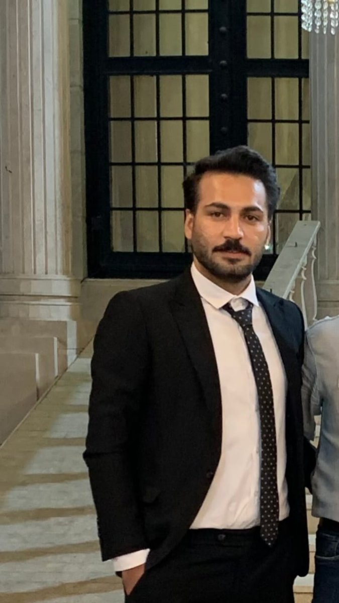 bonieciao's tweet photo. دکتر سعید جوانبخت اینترن علوم پزشکی شیراز به اتهام کمک‌رسانی به مجروحان در تاریخ ۱۹ دی‌ماه در شهر یاسوج بازداشت شده است
با وجود پیگیری‌های مکرر تاکنون اقدامی مؤثر برای آزادی ایشان صورت نگرفته و وی همچنان در زندان یاسوج به سر می‌برد
صدای او باشید
#سعید_جوانبخت
#جای_پزشک_در_زندان_نیست 
#IranMassacre #IranRevolution2026