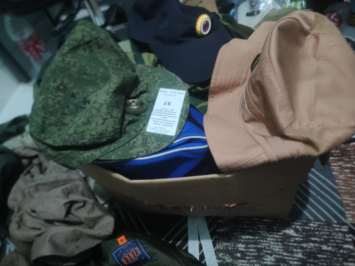 Prapor_Fimura's tweet photo. I thought collecting hats wouldn't take up much space. Until... https://t.co/PTDtnSWfSQ