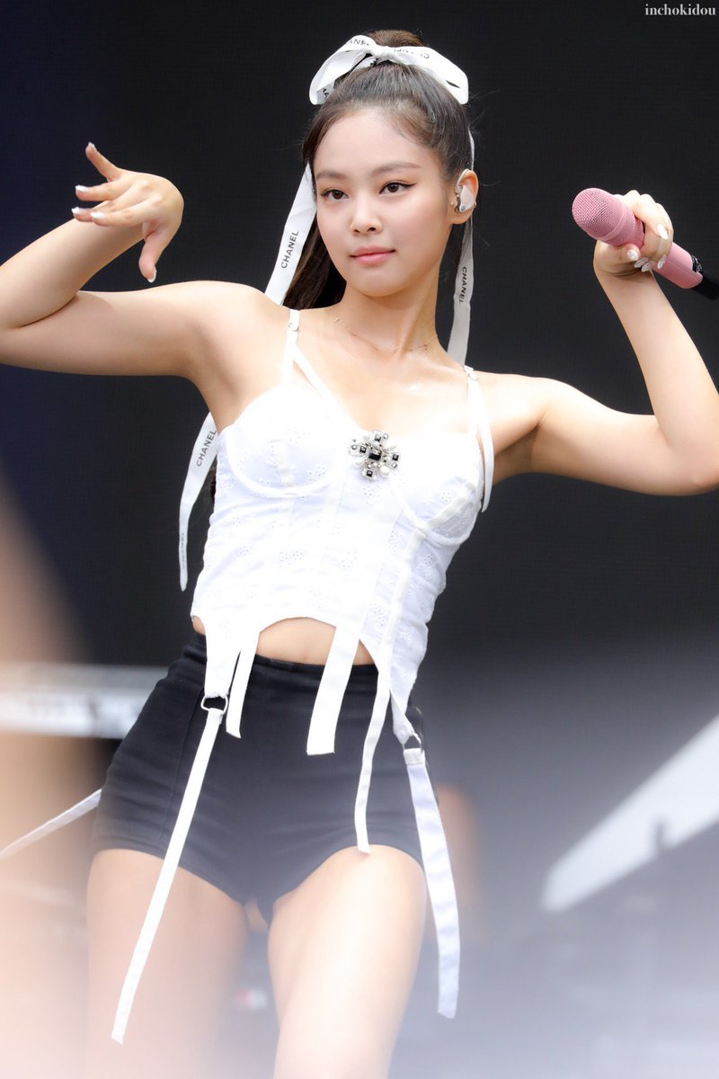 ninnieecha's tweet image. たまたま流れてきた2019年のサマソニジェニさん
今もばぶちゃんなんだけど、この時のおジェニは更にバブみがあってまぶたが少しだけ重くて、、この時代のジェニさん思い出して感動してます