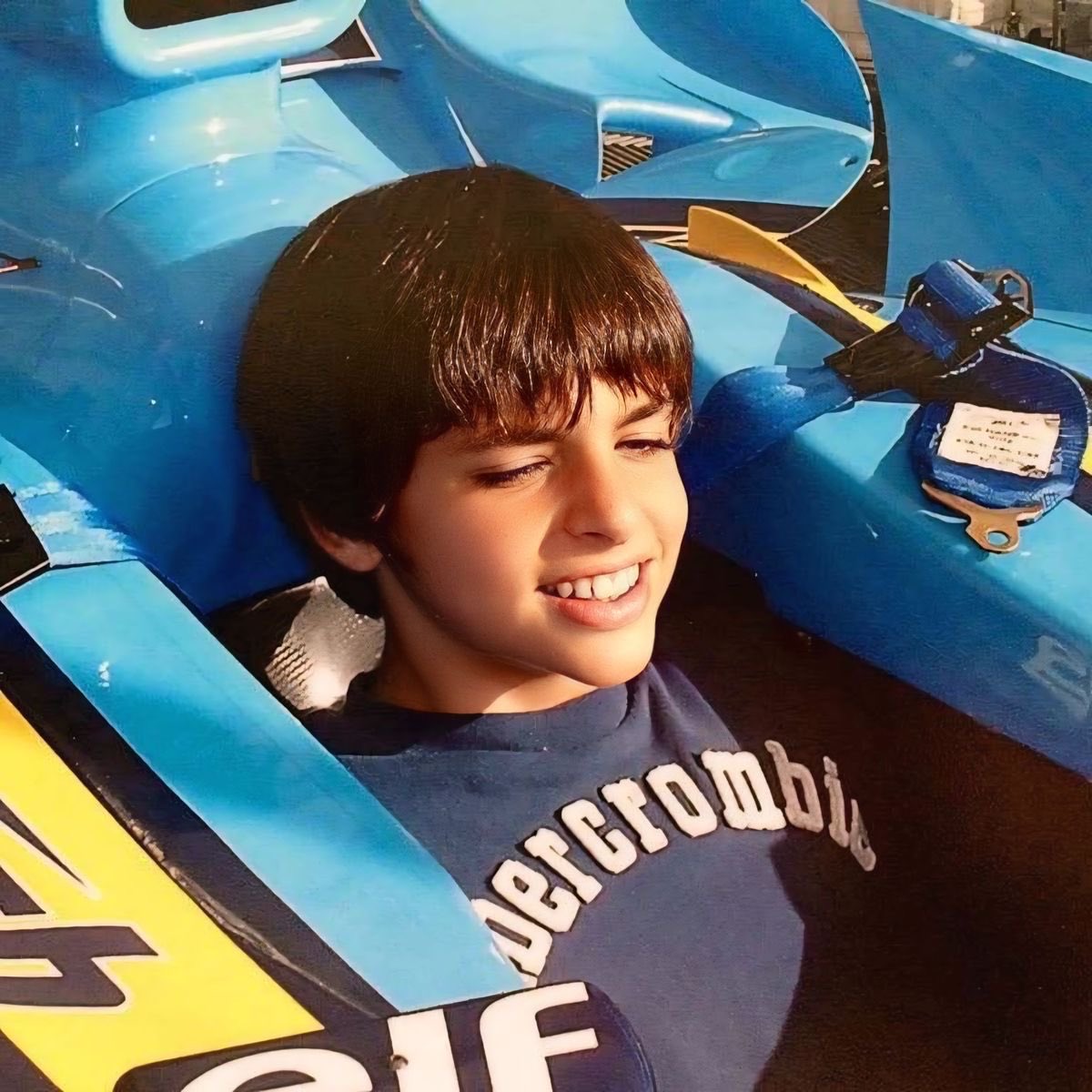 c4rlossa1nz55's tweet image. Carlos’ childhood pictures are the cutest pls 😭🤏🏻🤏🏻