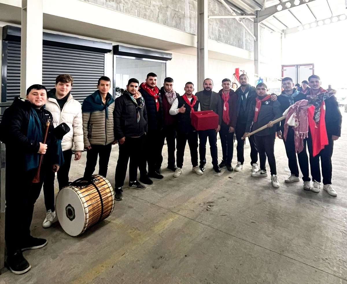 İlçemizden Askere Gidecek Gençlerimize Hayırlı Tezkereler Diliyorum. Allah'ım Sağ Salim Gidip Gelmeyi Nasip Eylesin.

🇹🇷Asker Oldun Vatan Yoluna 🇹🇷
🇹🇷Vatan Seni Bekler Uğurlar Ola! 🇹🇷