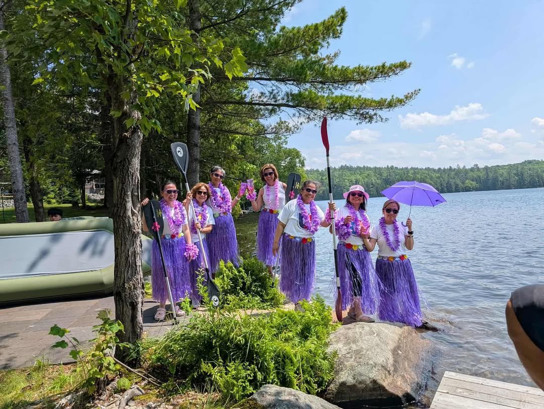 GreatBlueResort's tweet photo. Host your next group retreat, conference or celebration with us at Great Blue Resorts! 🎉📍

Whether it’s a family reunion, corporate retreat, wedding or friends’ getaway, we offer flexible resort cottage accommodations across 8 scenic locations in Ontario's cottage country!

Our team is here to help make planning simple, with on-site amenities and expert support. Plus, book 3 or more cottages and receive 15% off your stay! *

Plan your group stay with ease today by visiting https://t.co/EpBfthhezA.