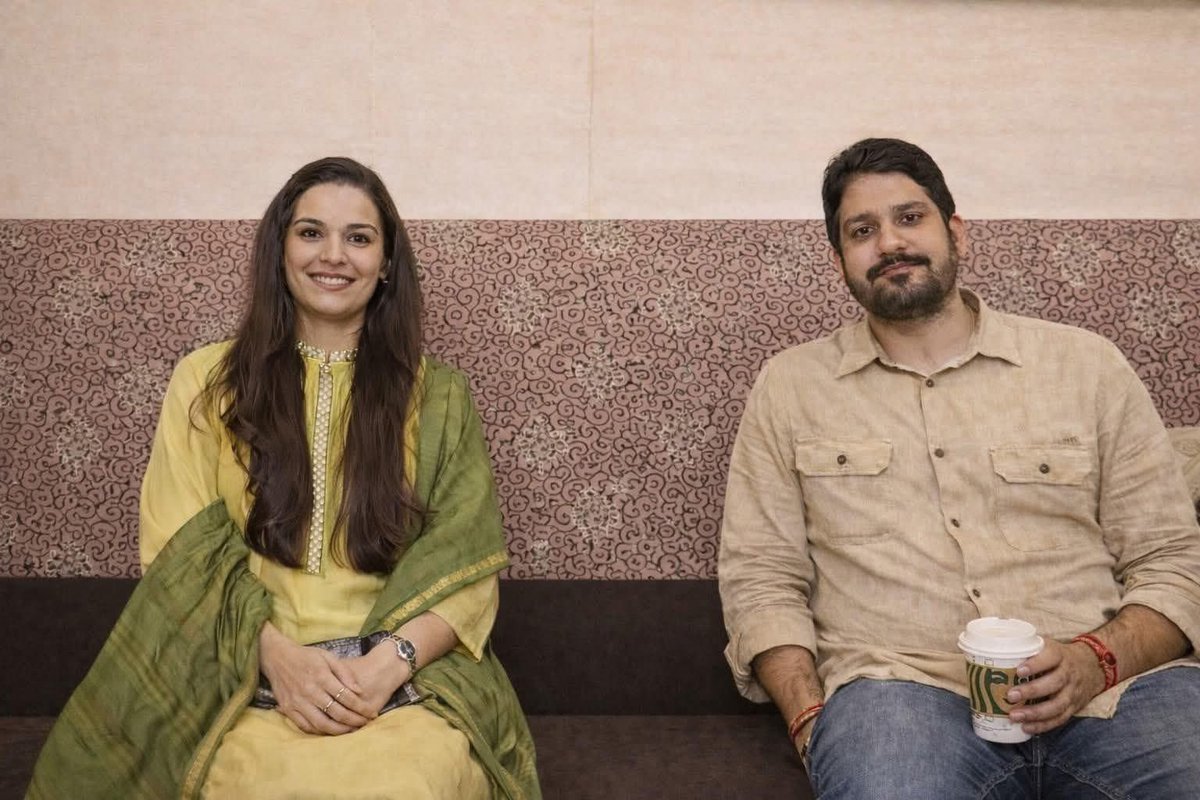 कैसे लगी जोड़ी ?👩‍❤️‍👨 आप सब को ? <a href="/MukeshBhakar_/">Mukesh Bhakar</a>