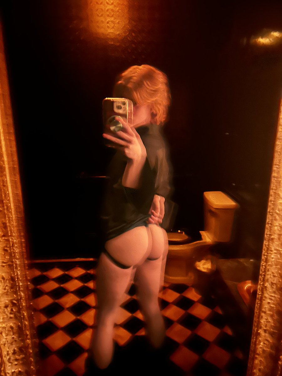 UnholyCox tweet media