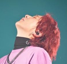 SamLP2's tweet image. 花で取る 👩‍👩‍👧‍👧