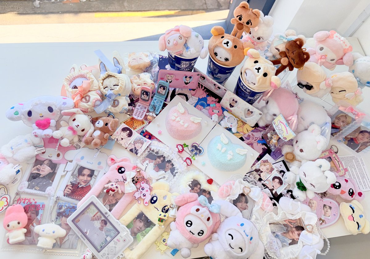 오늘이 드디어 내 천사부부 윤홍의 날이라는거시얌...🩷🩵🪽