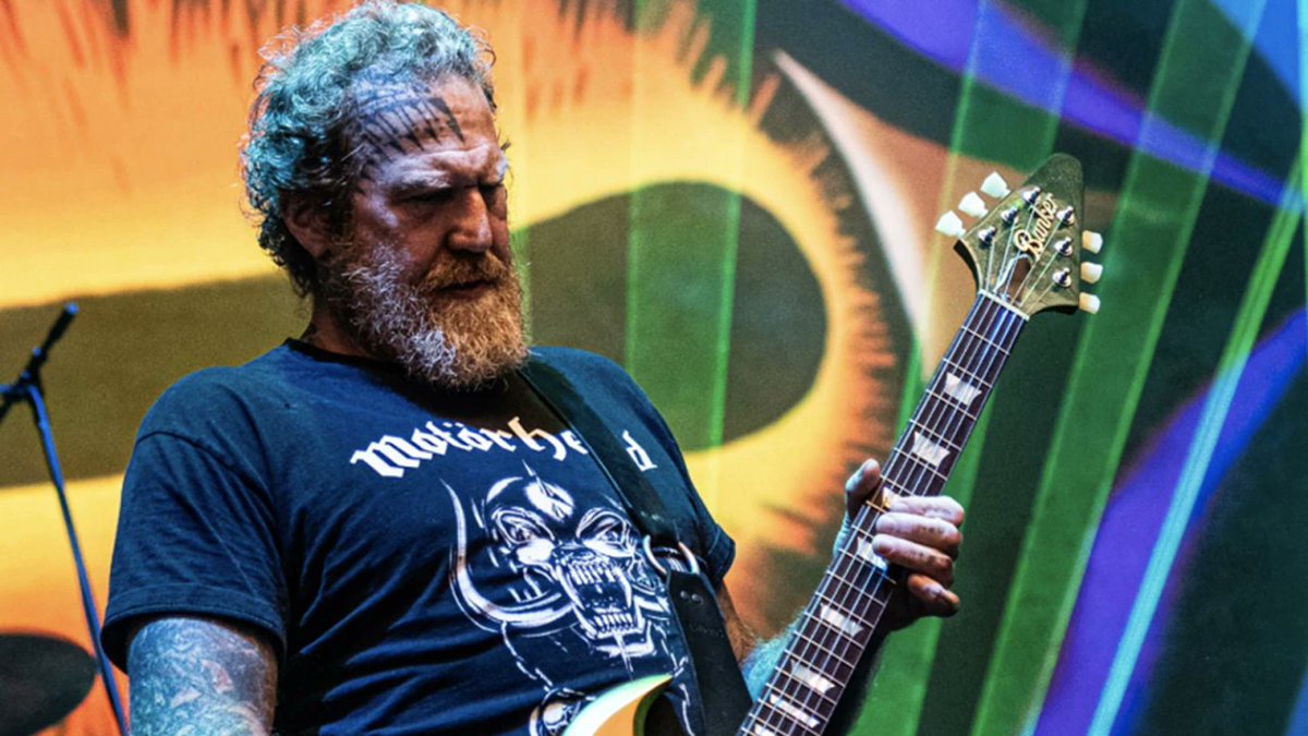 😡MASTODON's BRENT HINDS was left off the Grammys "In Memoriam" segment
revolvermag.com/news/mastodons…