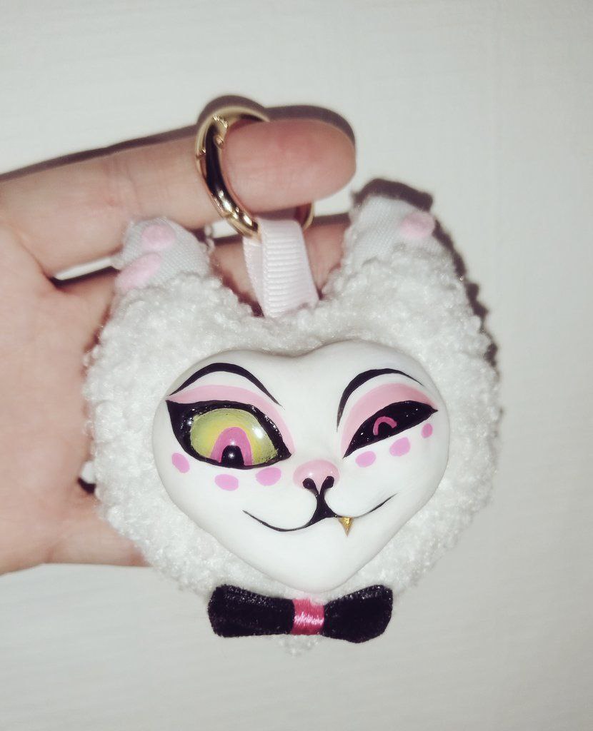 DecoParanoid's tweet photo. Заказывайте котиков, плиз🙏
Пока они всё ещё в наличии🥰
Присмотрела для них, кстати, полку! Надеюсь выбираться на маркеты начну чуть позже.
Готовлю часть отправить в Ярославль на полочку, всё ещё планирую гачу.
Какие больше всего нравятся?
(в комментах ещё фото) https://t.co/pti16BtJhP
