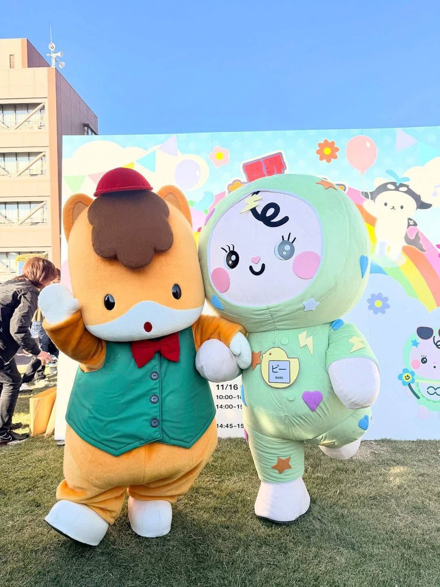 poppower_global's tweet image. ดีใจมากๆเลยฮับ ~ ผมได้เจอเพื่อนอีกครั้ง ขอบคุณทุกคนมากเลยฮับ~ ไว้เจอกันใหม่น้าาา เบบี๋~ รอบหน้าผมจะเตรียมฝึกภาษาไทยไปฮับ~ 

#BABII 
#ぐんまちゃん
#WorldCharacterSummitinHanyu
#はにゅはにゅ
#世界キャラクターサミットin羽生