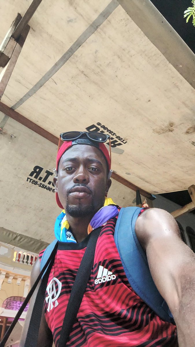 euBrunin7's tweet photo. Embolou pelo centro.🏃🛣️🥥💸 https://t.co/Exp2YsJWGb