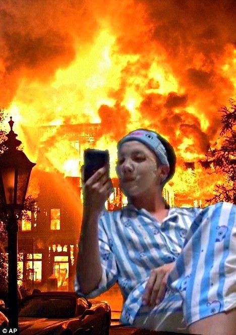 Shabamola_Fest's tweet photo. Us last night scrolling through X while everyone lost it over the #GRAMMYs 
#ShabamolaFest #raveinthedaze https://t.co/v6ChQBC826