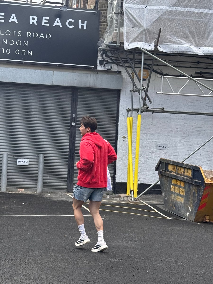 official__wonho's tweet image. Hi, Wenee. I’ll stay with you, always 💙

#원호 #WONHO