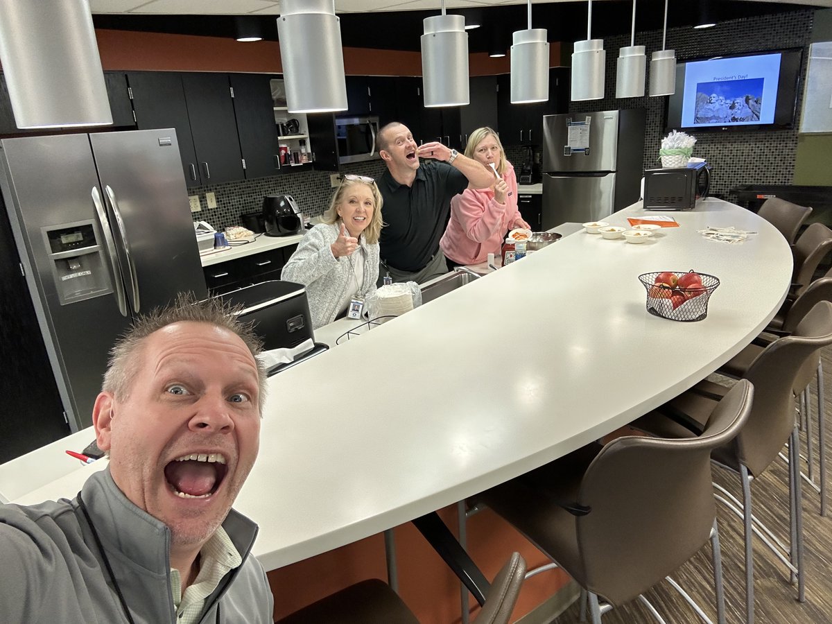 Nicholas McIlwain tweet media