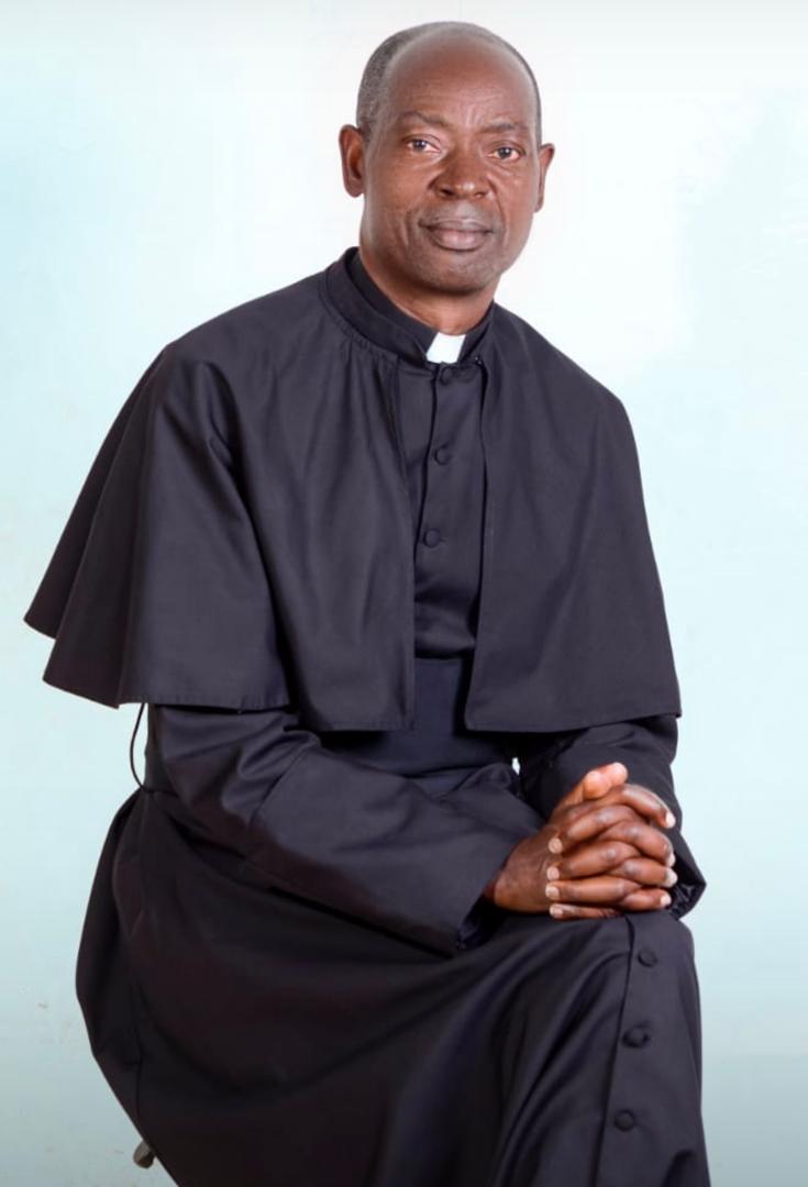 DioceseLugazi's tweet photo. LUGAZI DIOCESE: Dear Fr., Rev. 
Fr. Emmanuel Mukasa, Vice Rector of Nyenga Seminary has died.
#Confimed  Tomorrow Tue.03.02.2026 the body will lie in state at Lugazi Cathedral Church with Mass at 10:00am. Burial is on Wed.04.02.2026 at Kisubi Seminary with Mass at 11:00am. V/G https://t.co/Ncc1rdBn8q