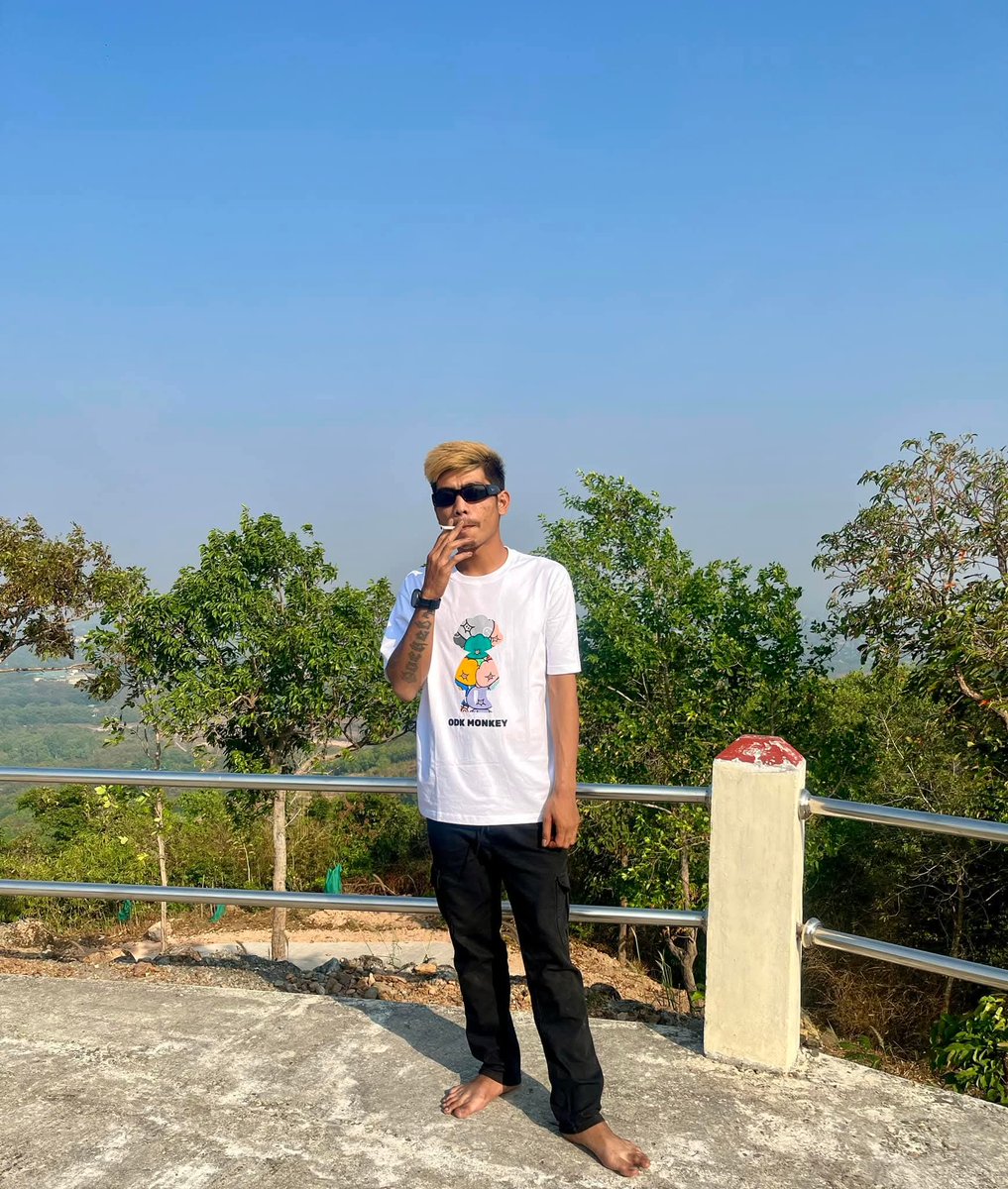 kaungmyatmoe.base.eth tweet media