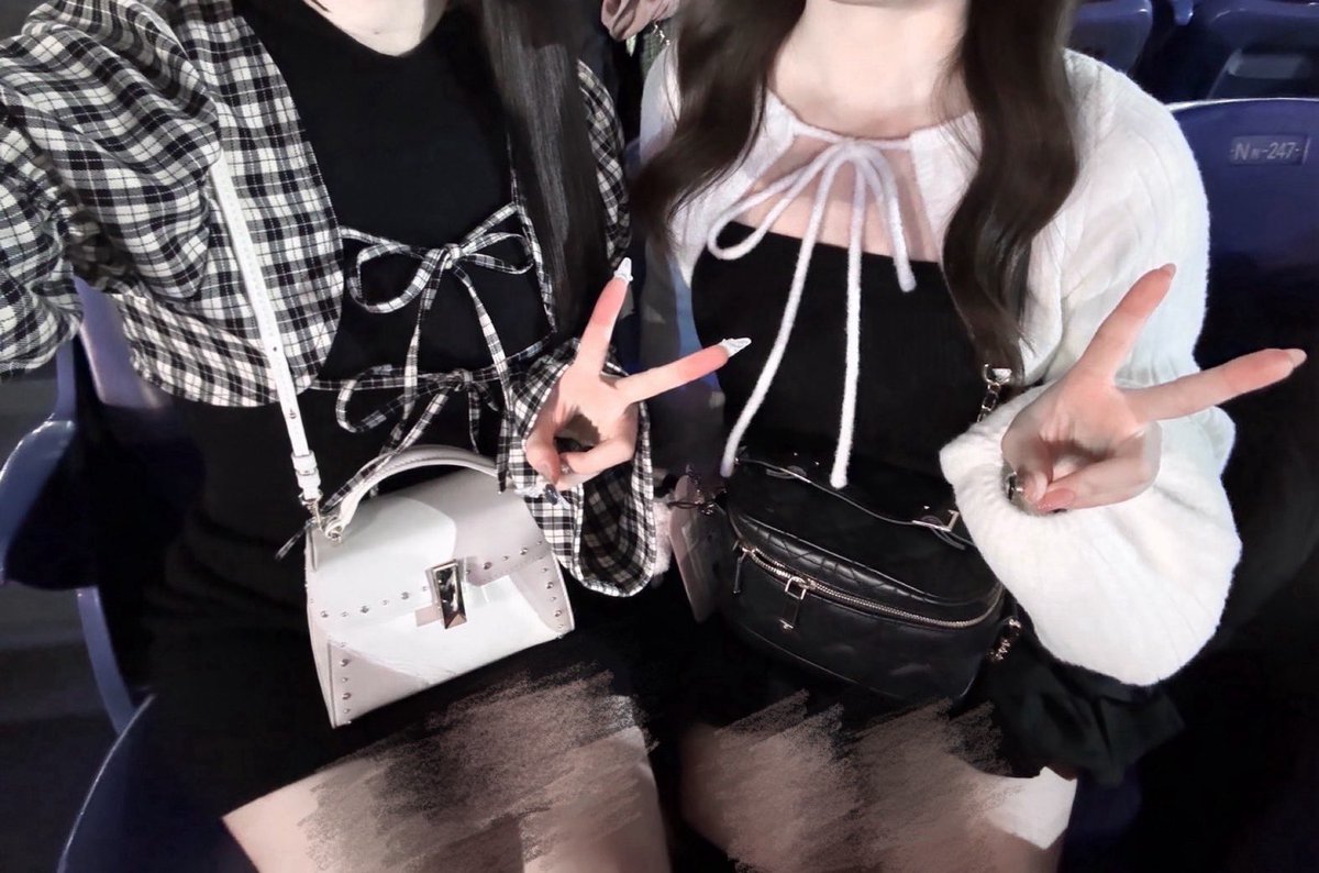_yukimerody1's tweet photo. 先輩のバックについててもずっと輝いてて大好きな侑希弥くんしかいなかったт ‧̫ т💘 https://t.co/cX76Esx9f6