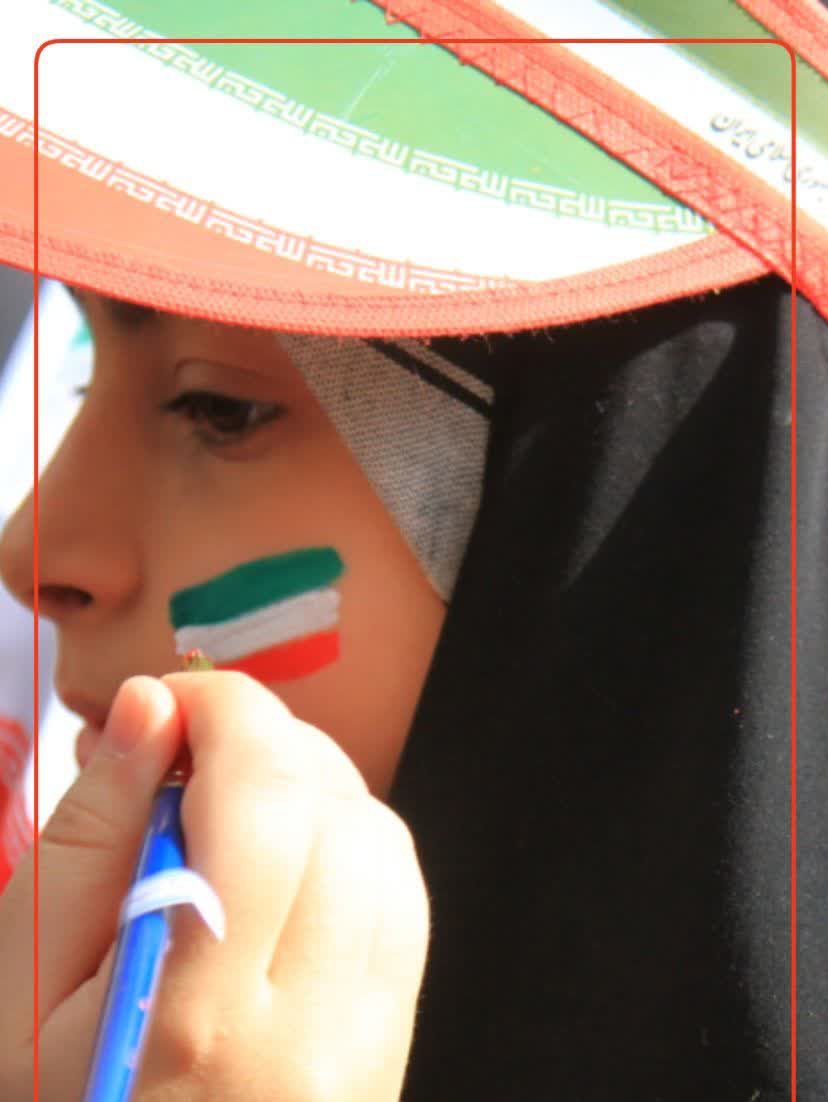 زنان بعداز انقلاب، جایگاه شخصیتی خودشان را دوباره به دست می‌آورند.
#انقلاب_مردم
#همیشه_پیروز