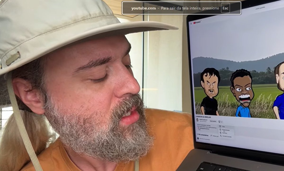 aguedescartoon's tweet image. Aqui vemos o Nando fazendo campanha e mostrando ao público dele como deve fazer para se desinscrever do meu canal. 

O cara que acredita nesse sujeito REALMENTE PRECISA SE DESINSCREVER DO MEU CANAL, muito obrigado por propiciar essa limpeza, @moura_101