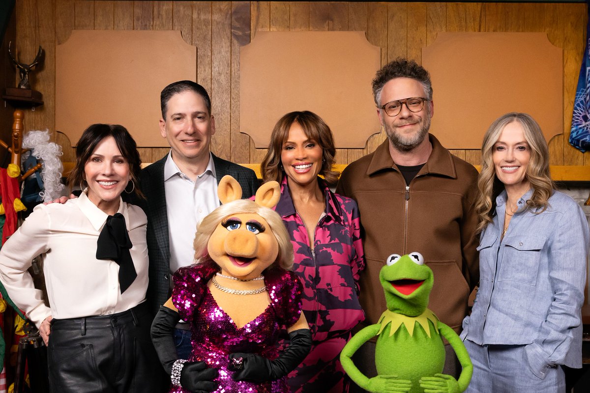 DisneyReact's tweet image. 📸 Imágenes de la premiere de #TheMuppetShow celebrada el sábado en el Hollywood Roosevelt