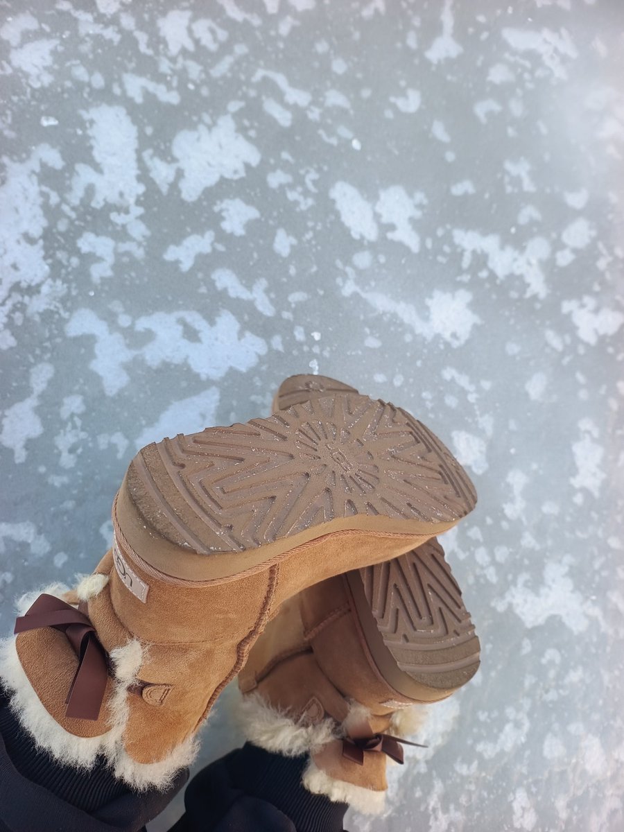 Allen einen schönen Start in die Woche! 

uggboots uggs stiefel boots lady findom fetisch göttin schoelover Schuhsohle Dreck Reiterin paypig Geldsklave Stiefellecker schuhfetisch zahlsklave Loser zahlsex stiefelherrin wellworn stiefelliebe equestrian schuhliebhaber Stiefelknecht