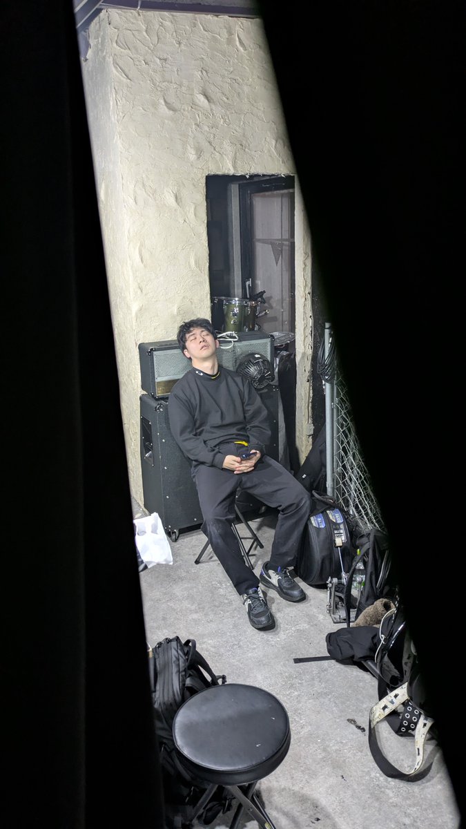 これはどんアニ終わり、39fesのステージ裏のハルクさん。かわちいね