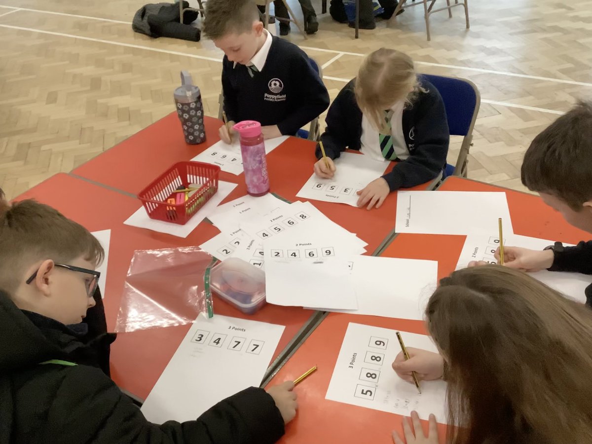 Mr Gardner tweet media