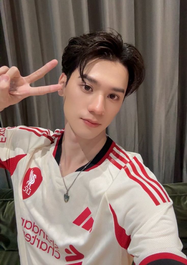 serdste's tweet image. i believe in lfc fit keng supremacy