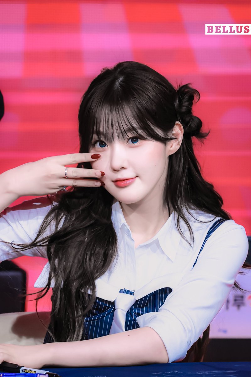 bellus_7's tweet image. 250927 HQ  
채현이의 또 다른 이름 = LOVE

 #케플러 #Kep1er #김채현 #채현 #CHAEHYUN #キムチェヒョン