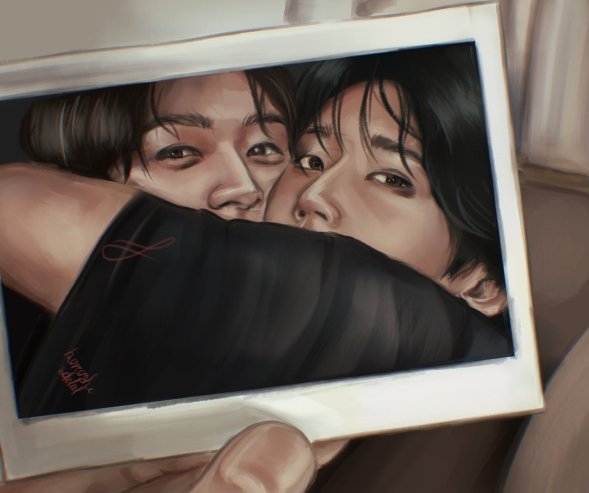 памяти моей фотоаппарат
проявляет снимки, где мы много дней назад… #minsung