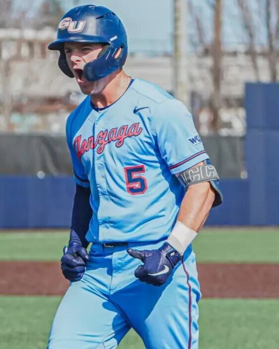 d1baseball's tweet photo. WCC Preseason POTY 🏆🏆🏆 
(Presented by @NettingPros)

𝐏𝐥𝐚𝐲𝐞𝐫
Mikey Bell | 3B | @ZagBaseball 

𝐏𝐢𝐭𝐜𝐡𝐞𝐫
Max Bayles | RHP | @SCU_Baseball

𝐅𝐫𝐞𝐬𝐡𝐦𝐚𝐧
Andrew Mhoon | 2B | @lmulionsBSB

🔗 https://t.co/emfGxLwvkg https://t.co/lMiwWzpzkU